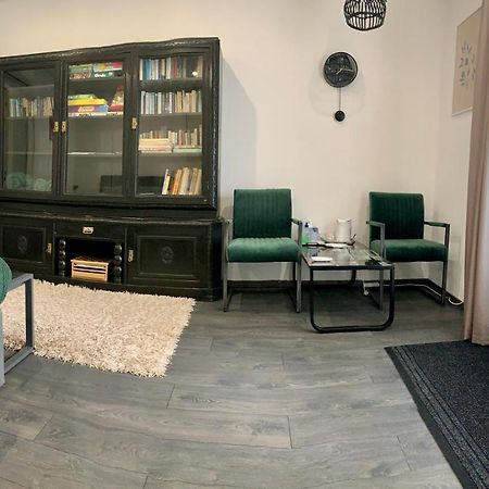Dimora Apartman Debrecen Extérieur photo